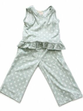 NWOT- Mable & Honey 2T Girls' Mint Green Floral Ruffle Tank Top and pant set